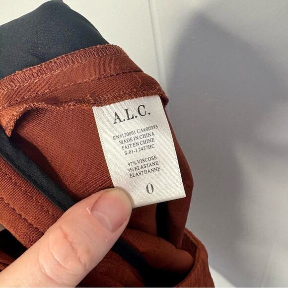 A.L.C. Lucile Trapunto-Stitched Shorts Rust Orange Drape Spring Women’s Size 0 - Picture 8 of 9